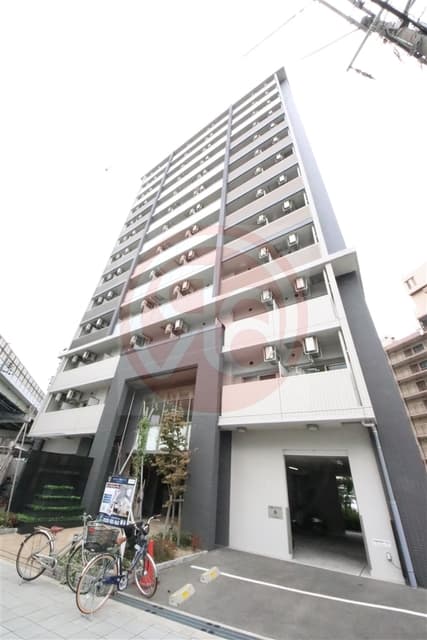 1K Mansion in Naniwa-ku, Osaka - Image 1