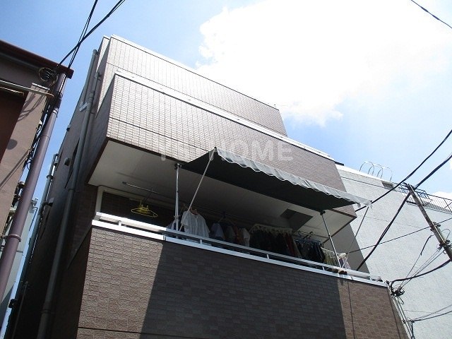 2DK Mansion in Suginami, Tokyo - Image 1