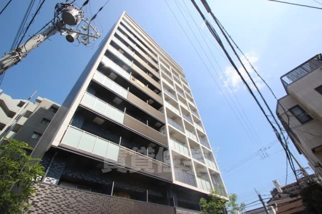 1K Mansion in Kita-ku, Osaka - Image 1