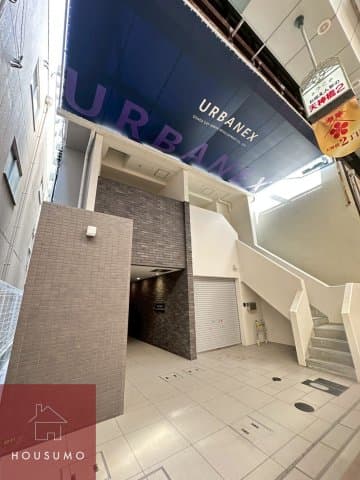 1LDK Mansion in Kita-ku, Osaka - Image 1