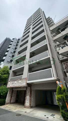 2SLDK Mansion in Shinjuku, Tokyo - Image 1