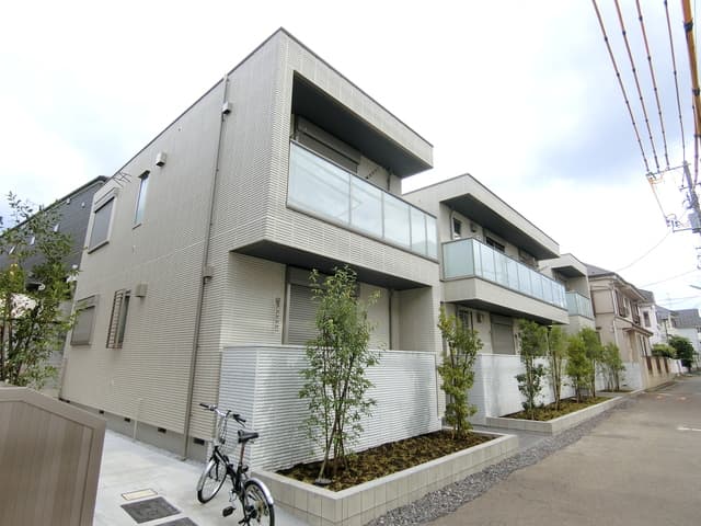 1LDK Mansion in Suginami, Tokyo - Image 1