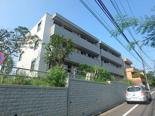2LDK Mansion in Suginami, Tokyo - Image 1