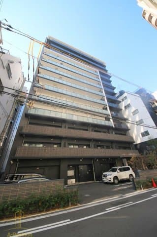 1LDK Mansion in Chuo-ku, Osaka - Image 1