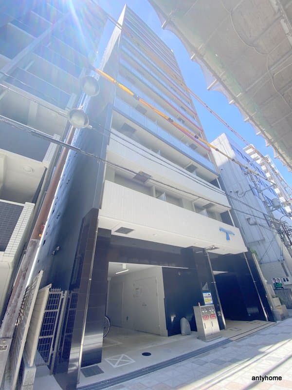 1K Mansion in Naniwa-ku, Osaka - Image 1