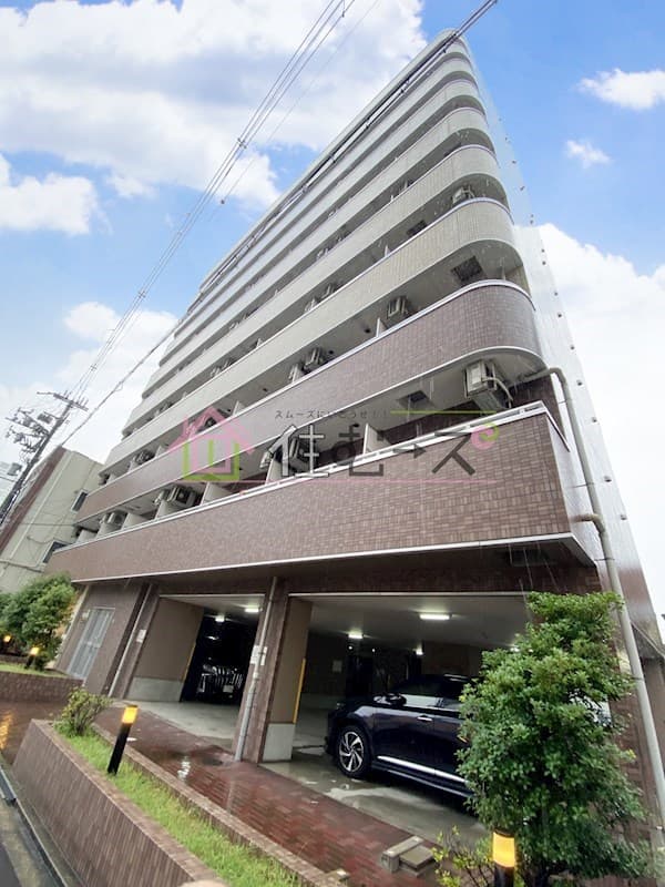 1K Mansion in Naniwa-ku, Osaka - Image 1