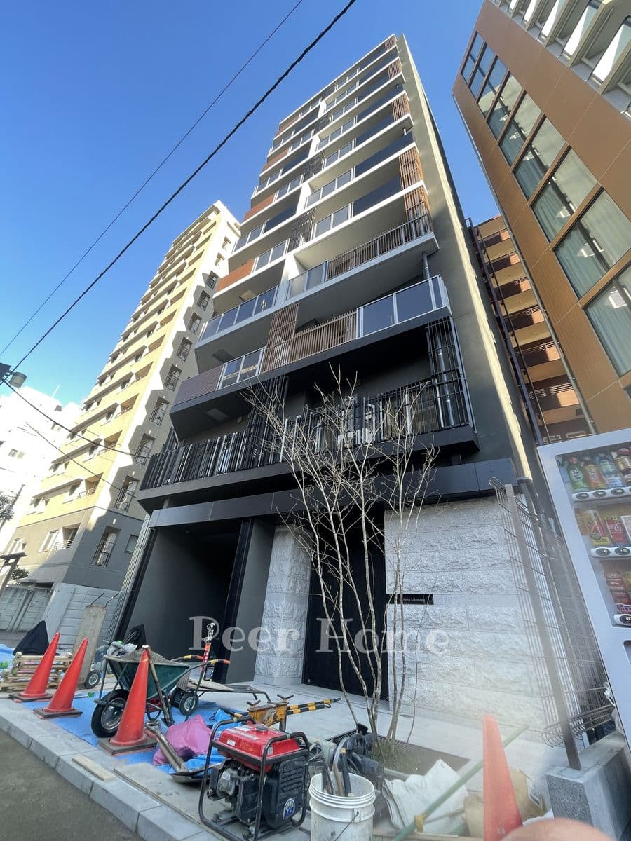 1LDK Mansion in Minato, Tokyo - Image 1