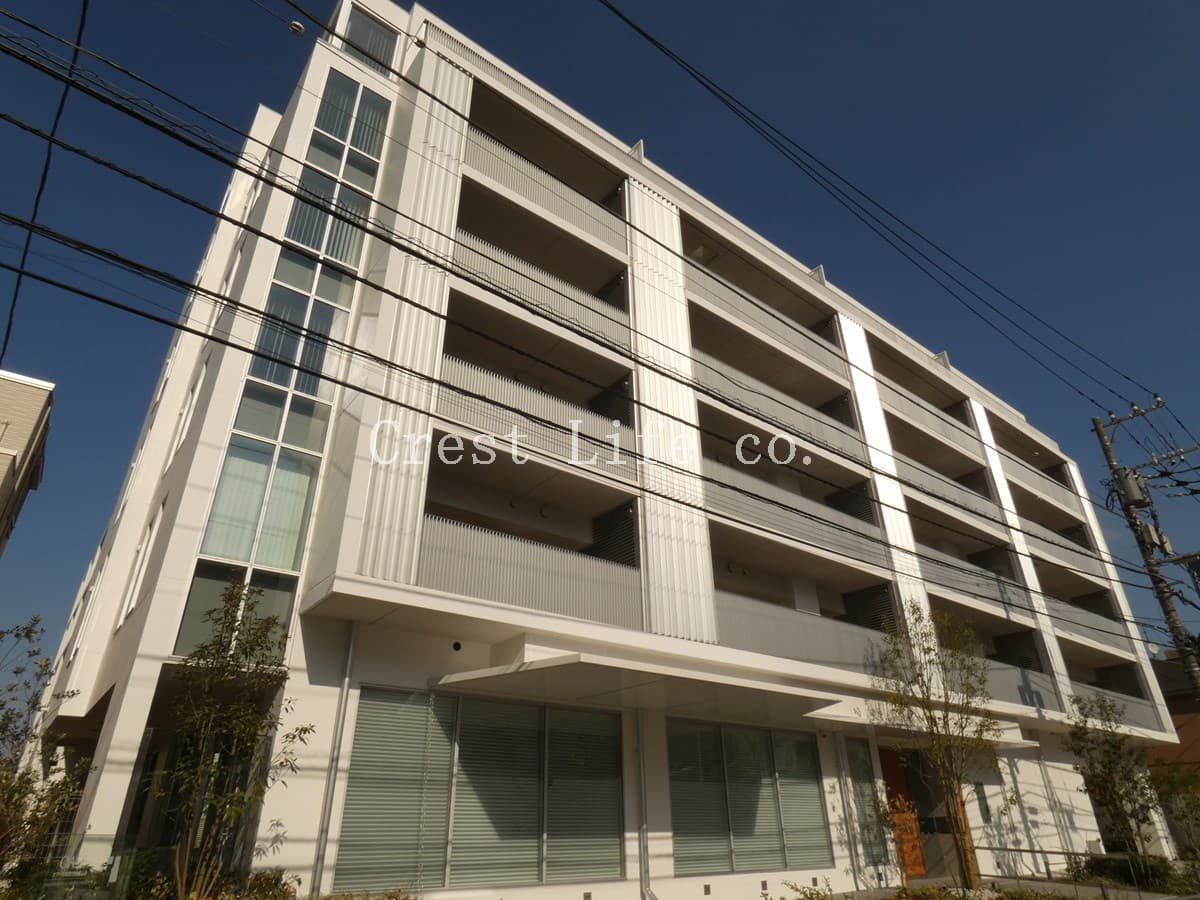 2LDK Mansion in Shinjuku, Tokyo - Image 1