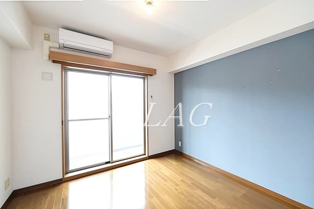 1K Mansion in Chiyoda, Tokyo - Image 1