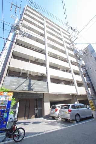 1K Mansion in Kita-ku, Osaka - Image 1