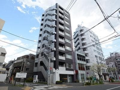 ワンルーム Mansion in Meguro, Tokyo - Image 1