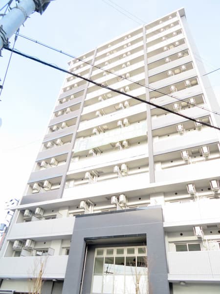 1K Mansion in Naniwa-ku, Osaka - Image 1