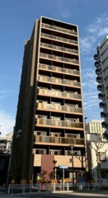 1DK Mansion in Shinjuku, Tokyo - Image 1