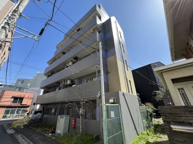 ワンルーム Mansion in Meguro, Tokyo - Image 1