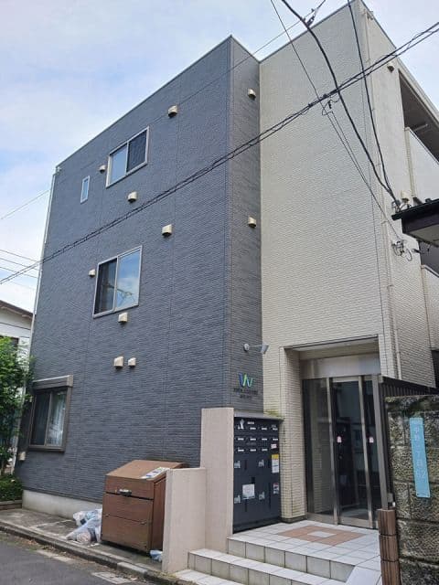 1LDK Apartment in Nakano, Tokyo - Image 1