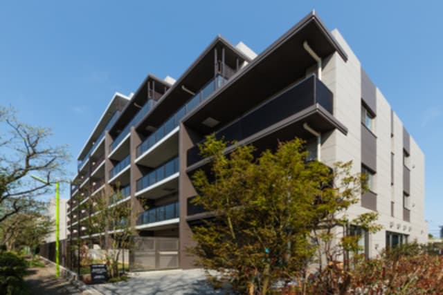 1LDK Mansion in Setagaya, Tokyo - Image 1