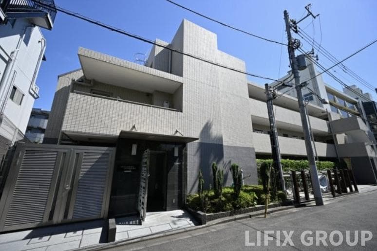 1K Mansion in Suginami, Tokyo - Image 1
