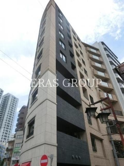 2DK Mansion in Nakano, Tokyo - Image 1