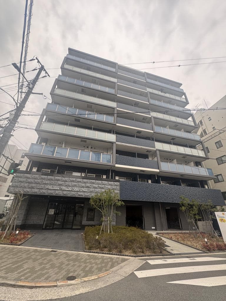 1K Mansion in Kita-ku, Osaka - Image 1