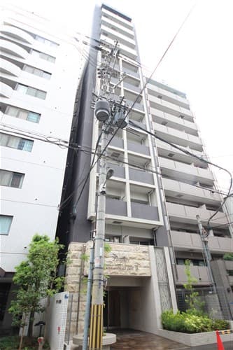 1LDK Mansion in Chuo-ku, Osaka - Image 1