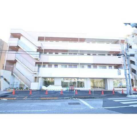 1LDK Mansion in Setagaya, Tokyo - Image 1