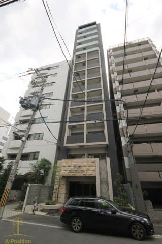 1LDK Mansion in Chuo-ku, Osaka - Image 1