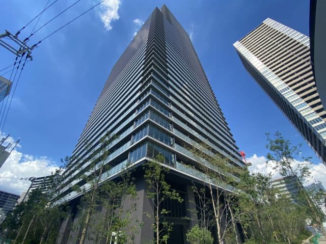 1LDK Mansion in Kita-ku, Osaka - Image 1