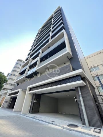1LDK Mansion in Kita-ku, Osaka - Image 1