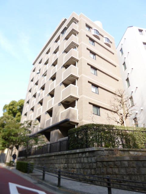 1DK Mansion in Chiyoda, Tokyo - Image 1