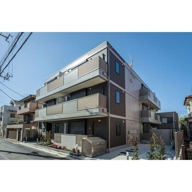 2LDK Mansion in Nakano, Tokyo - Image 1