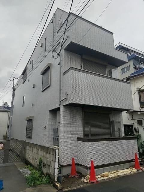 1LDK Apartment in Nakano, Tokyo - Image 1