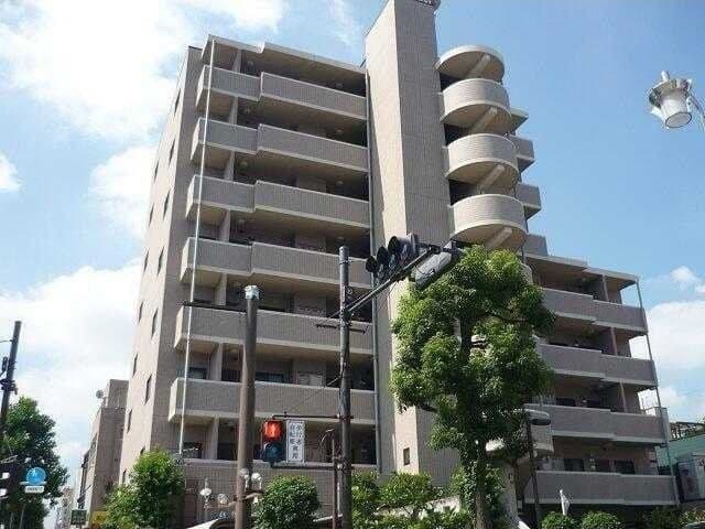 3LDK Mansion in Suginami, Tokyo - Image 1
