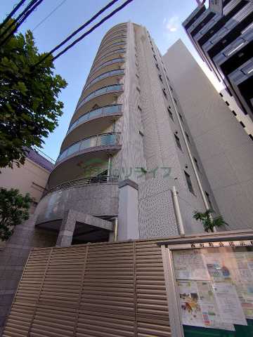 1LDK Mansion in Nakano, Tokyo - Image 1