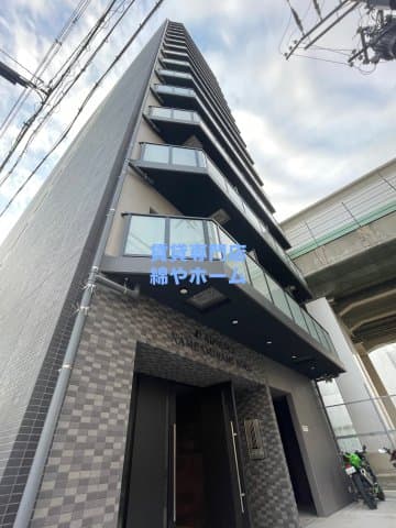 1K Mansion in Naniwa-ku, Osaka - Image 1