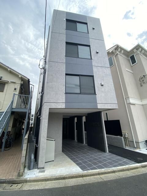 1LDK Mansion in Nakano, Tokyo - Image 1