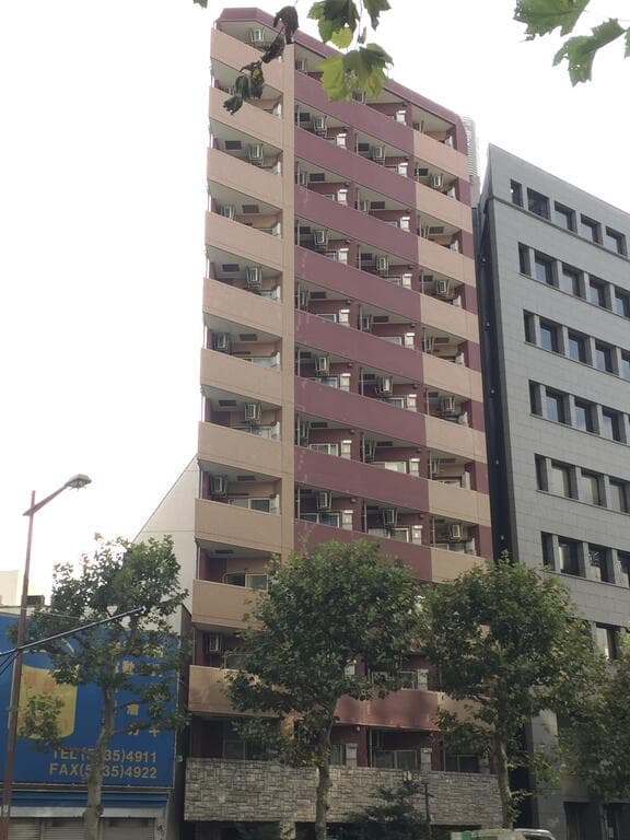 1K Mansion in Chiyoda, Tokyo - Image 1