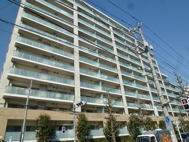 2LDK Mansion in Setagaya, Tokyo - Image 1