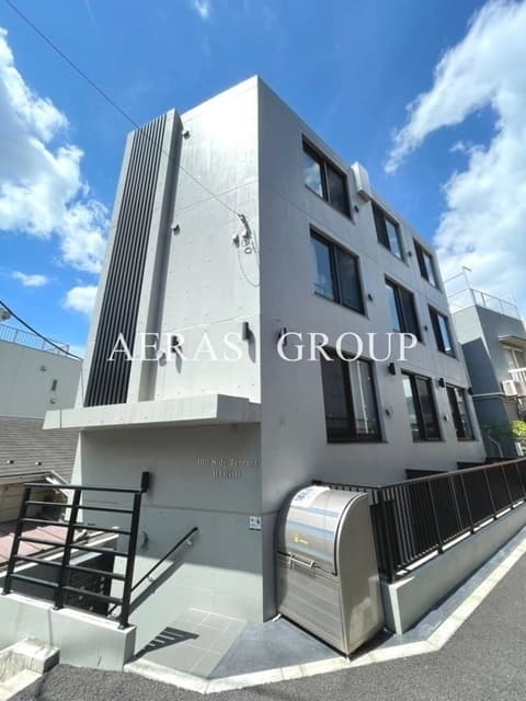 ワンルーム Mansion in Shibuya, Tokyo - Image 1