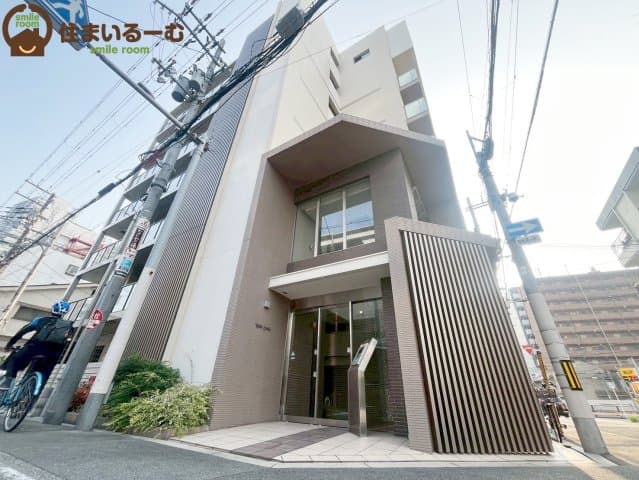 1LDK Mansion in Kita-ku, Osaka - Image 1