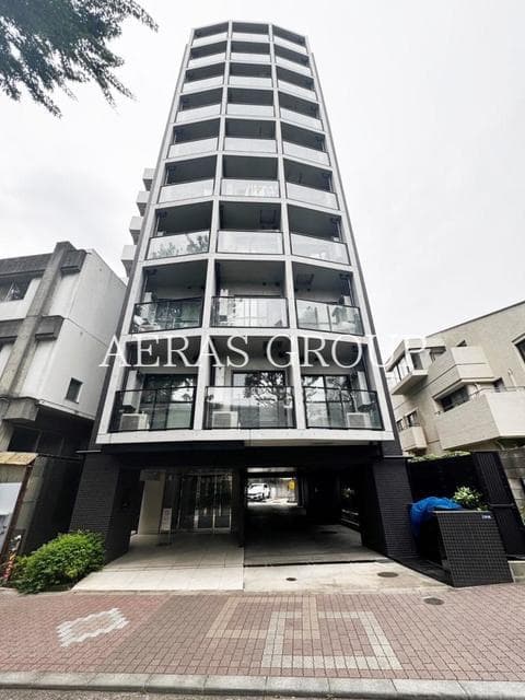 1K Mansion in Shibuya, Tokyo - Image 1