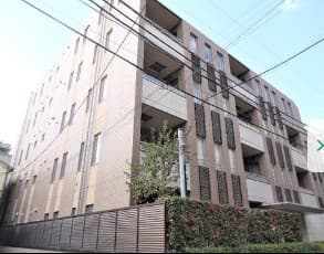 2LDK Mansion in Minato, Tokyo - Image 1