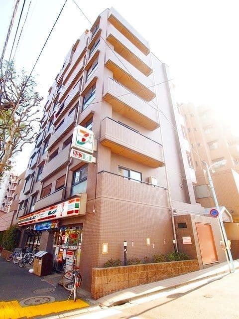 1LDK Mansion in Suginami, Tokyo - Image 1