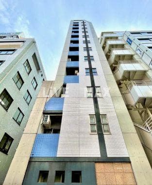 ワンルーム Mansion in Chiyoda, Tokyo - Image 1