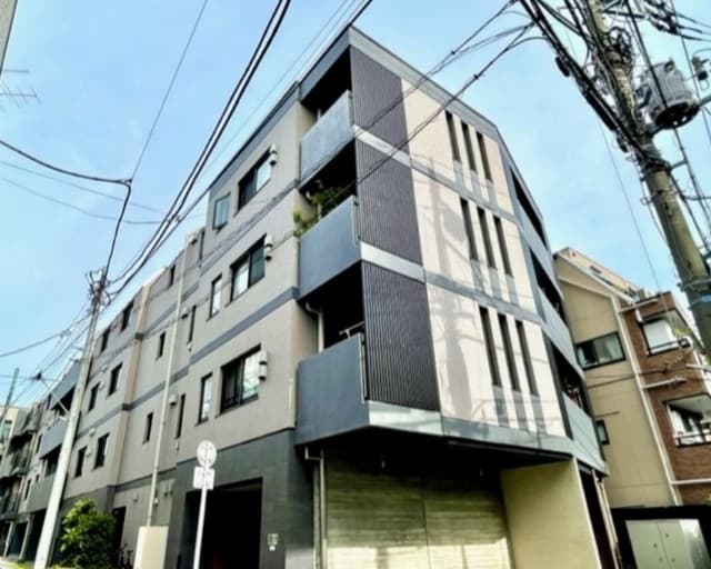 1K Mansion in Meguro, Tokyo - Image 1