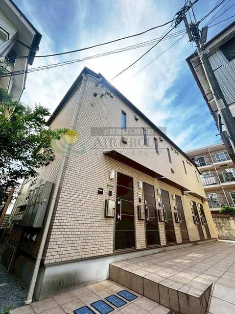 1K Apartment in Toshima, Tokyo - Image 1