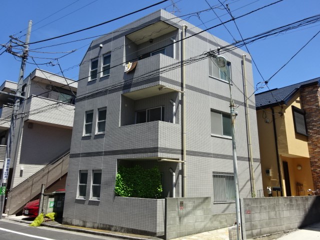 1LDK Mansion in Suginami, Tokyo - Image 1