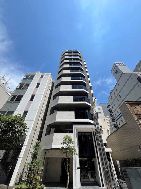 1DK Mansion in Chiyoda, Tokyo - Image 1