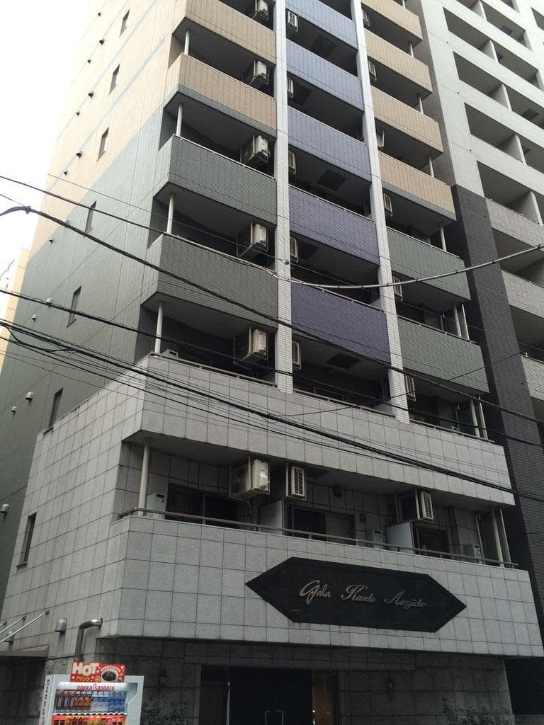1K Mansion in Chiyoda, Tokyo - Image 1