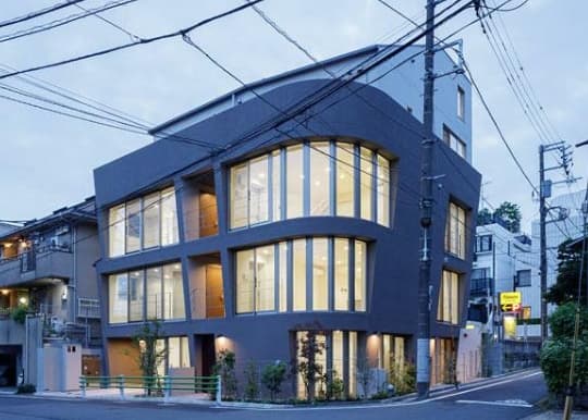 1SLDK Mansion in Minato, Tokyo - Image 1