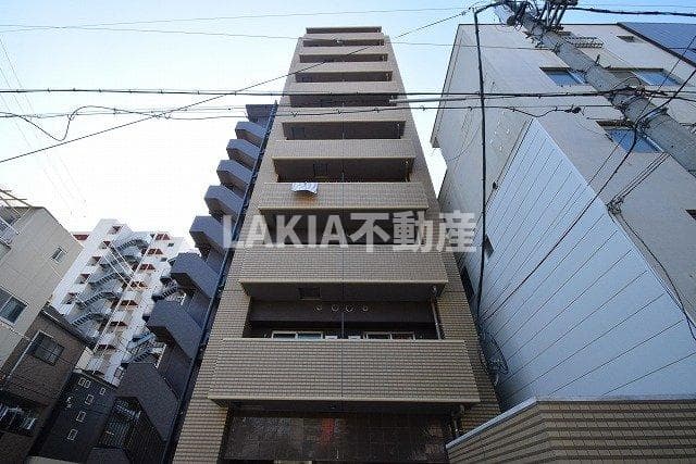 1K Mansion in Naniwa-ku, Osaka
